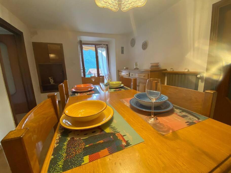 Casa Vacanze Il Pettirosso. Pisogne Esterno foto